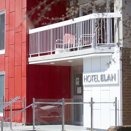Hotel Elan YYC Exterior foto