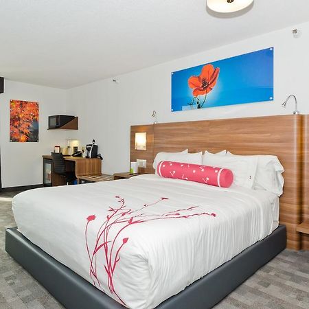 Hotel Elan YYC Exterior foto