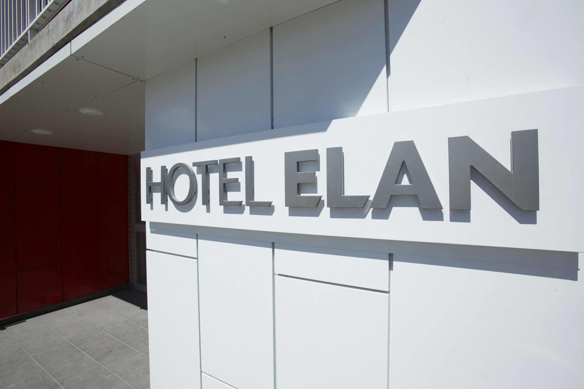Hotel Elan YYC Exterior foto