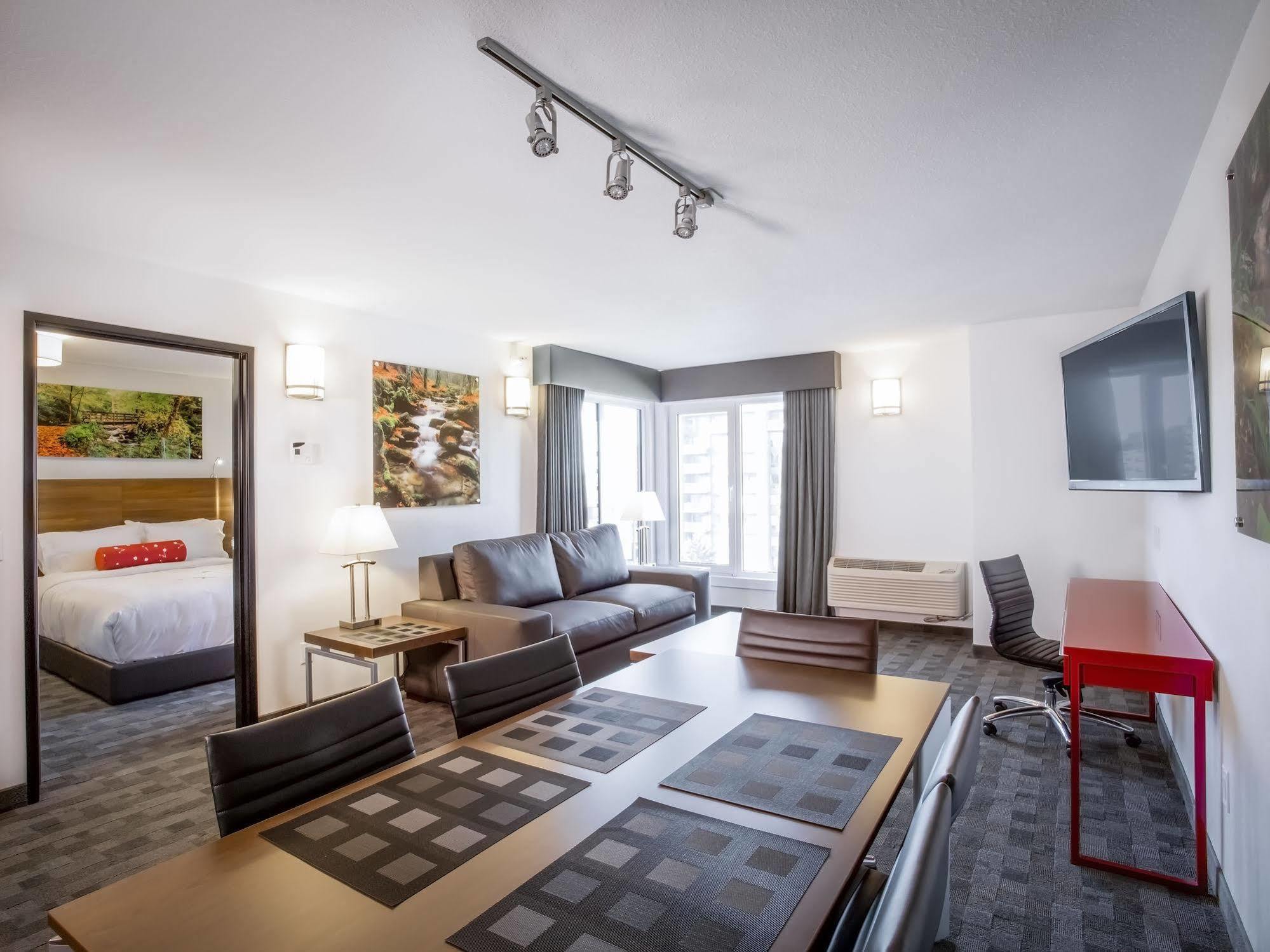 Hotel Elan YYC Exterior foto